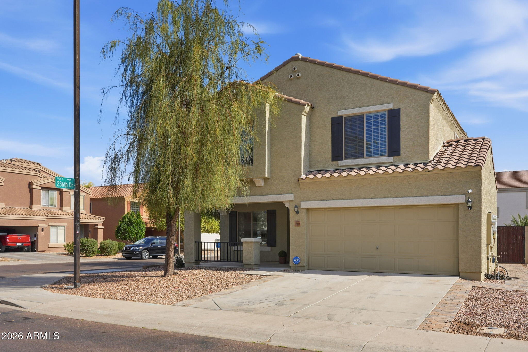 23671 W WAYLAND Drive