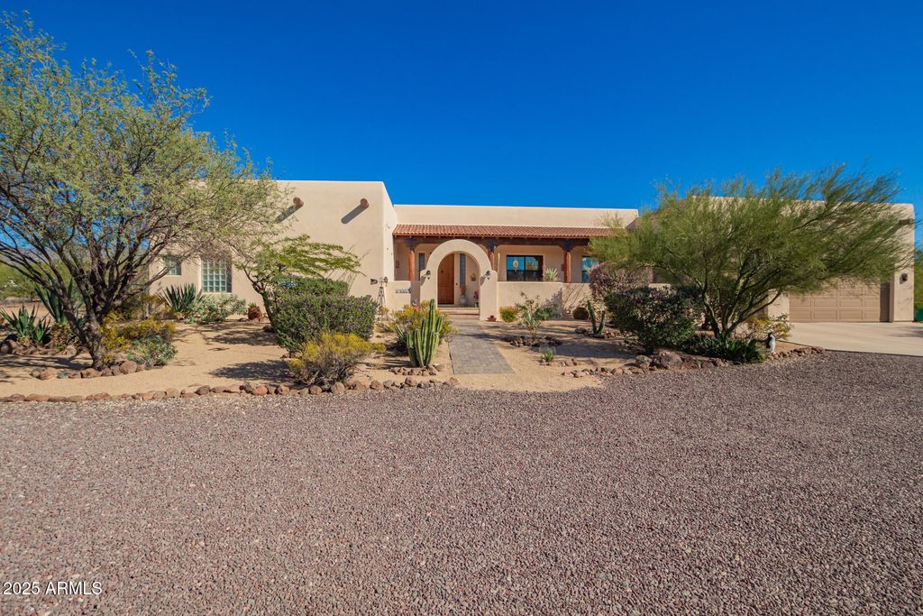 Photo of 44421 N 18th Street, New River, AZ 85087 (MLS # 6943813)