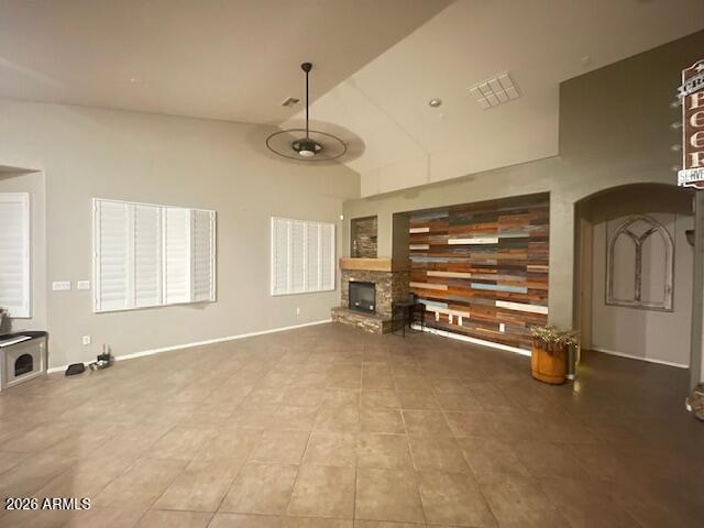 1628 W FRUIT TREE Court