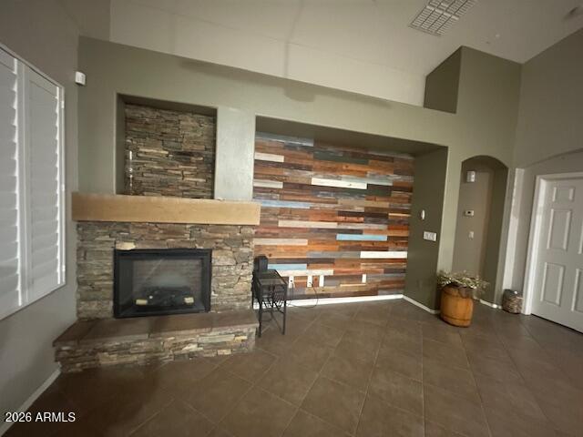 1628 W FRUIT TREE Court