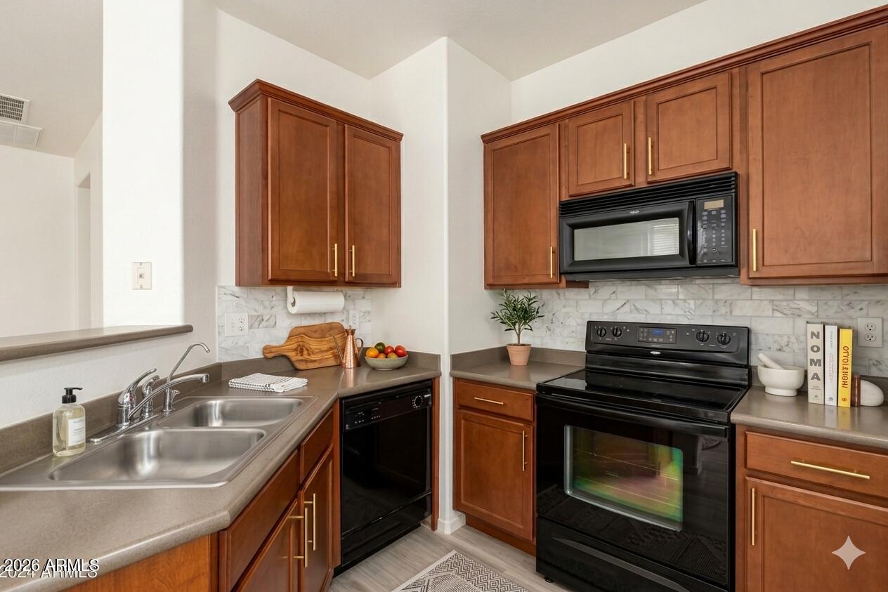 2234 W KRISTINA Avenue