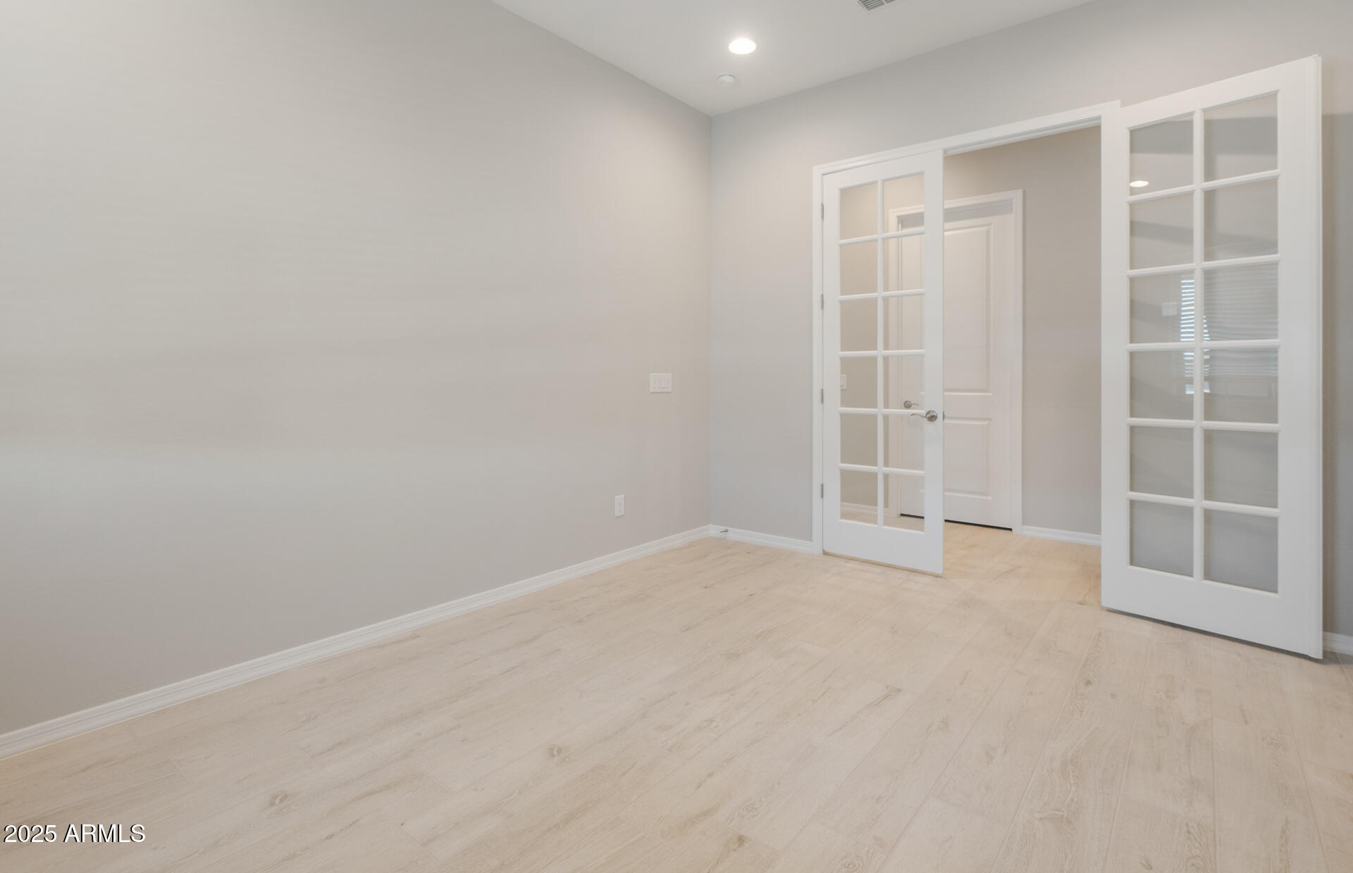 7802 W Mockingbird Way