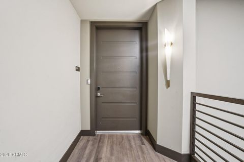 5250 E DEER VALLEY Drive 209 Phoenix AZ 85054