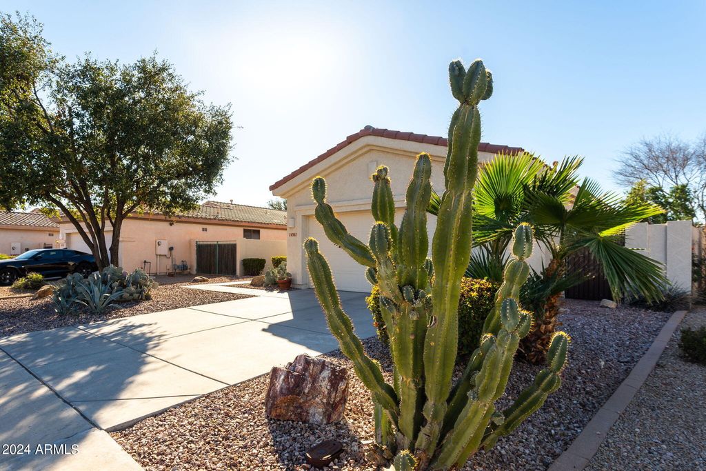 Photo of 14361 W Avalon Drive, Goodyear, AZ 85395 (MLS # 6921061)