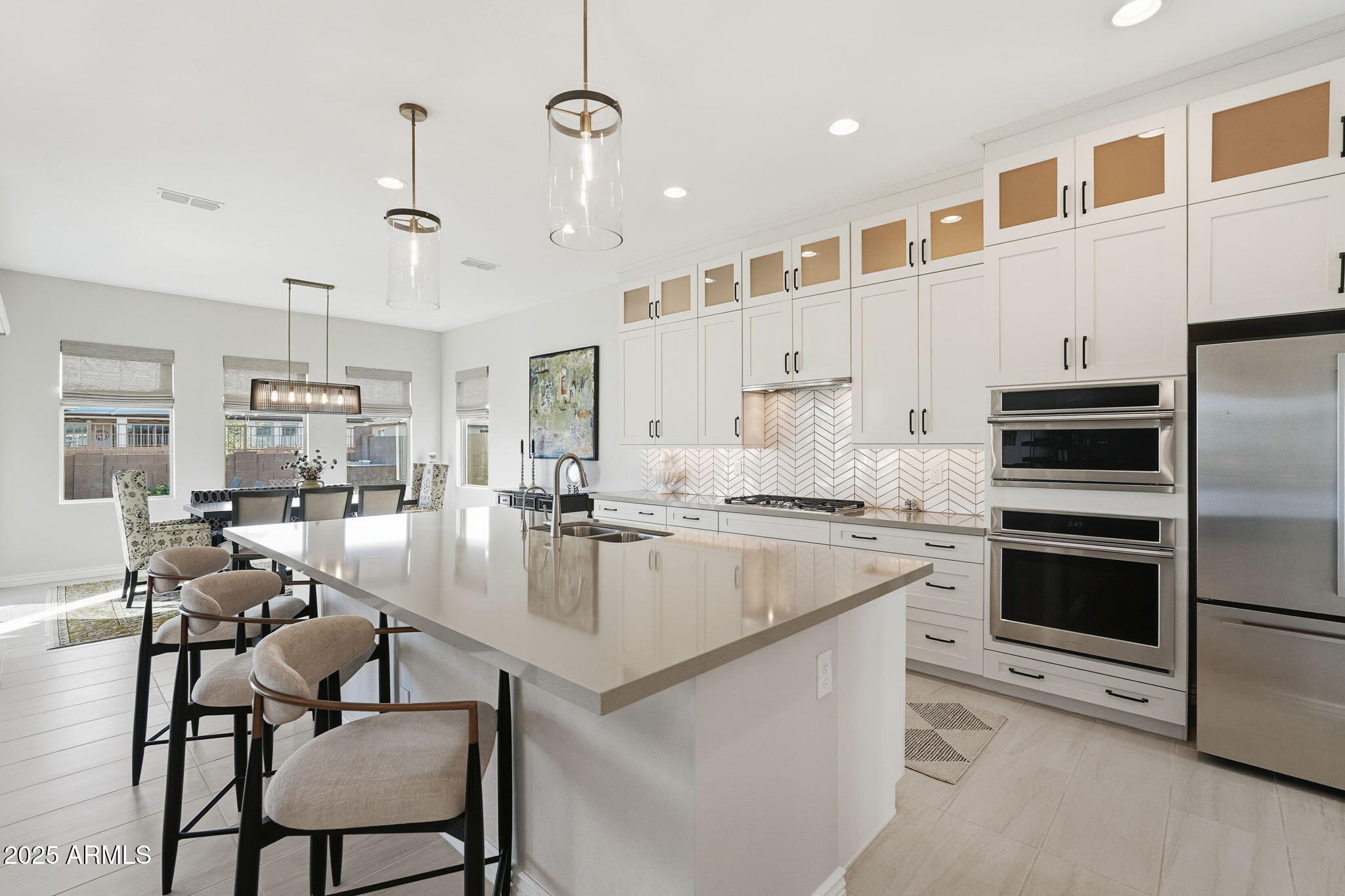 1237 W CHERRYWOOD Drive