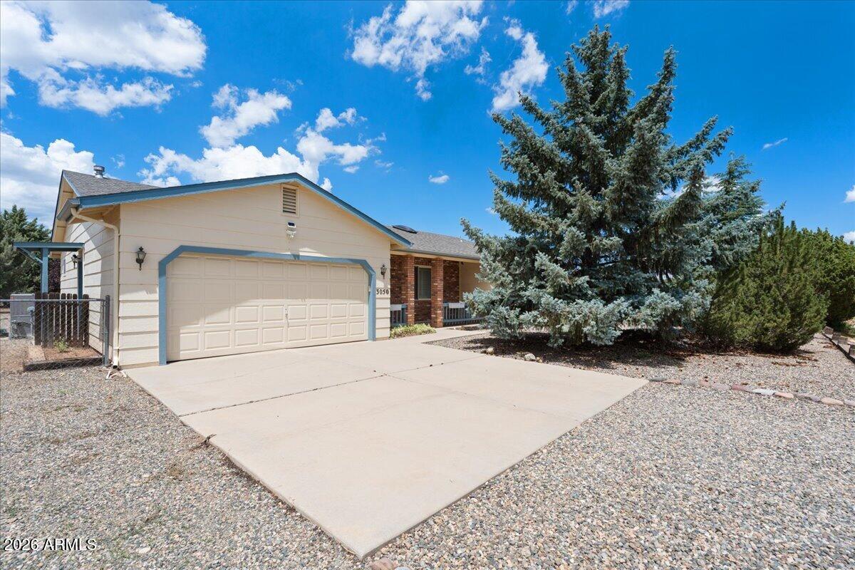 3050 N Lynx Lake Drive