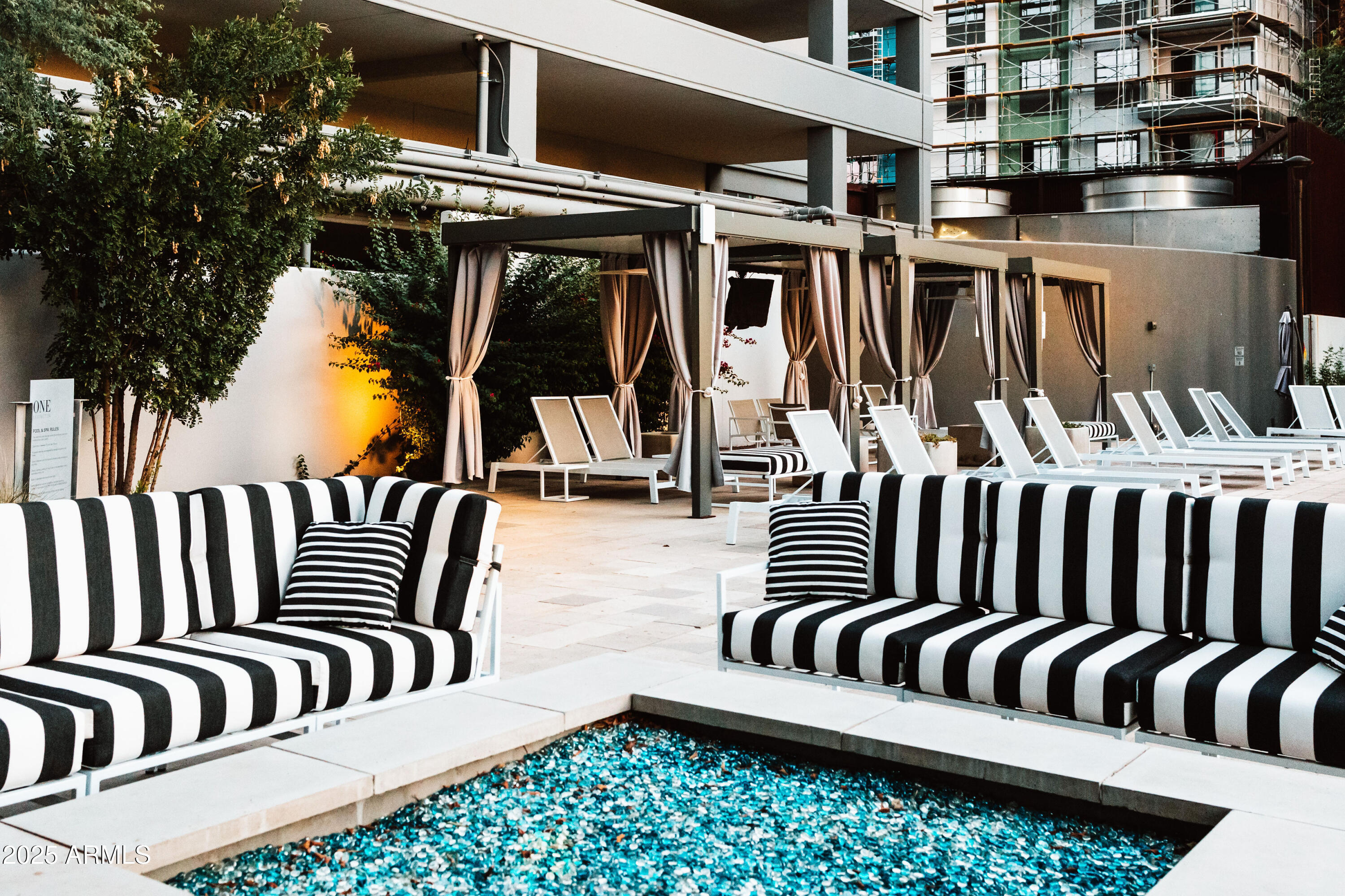 1 E LEXINGTON Avenue 1502