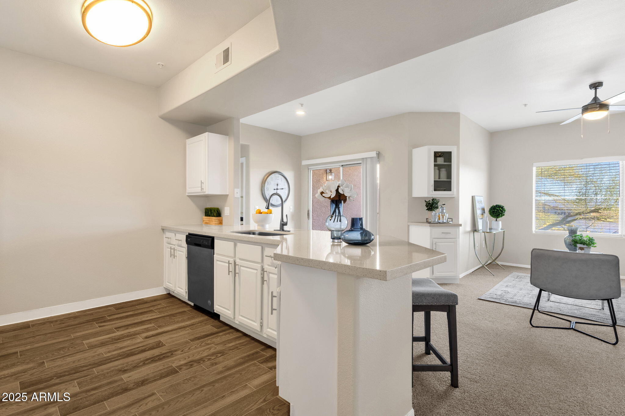 13700 N FOUNTAIN HILLS Boulevard 301