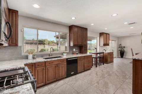 2070 E MANHATTON Drive Tempe AZ 85282