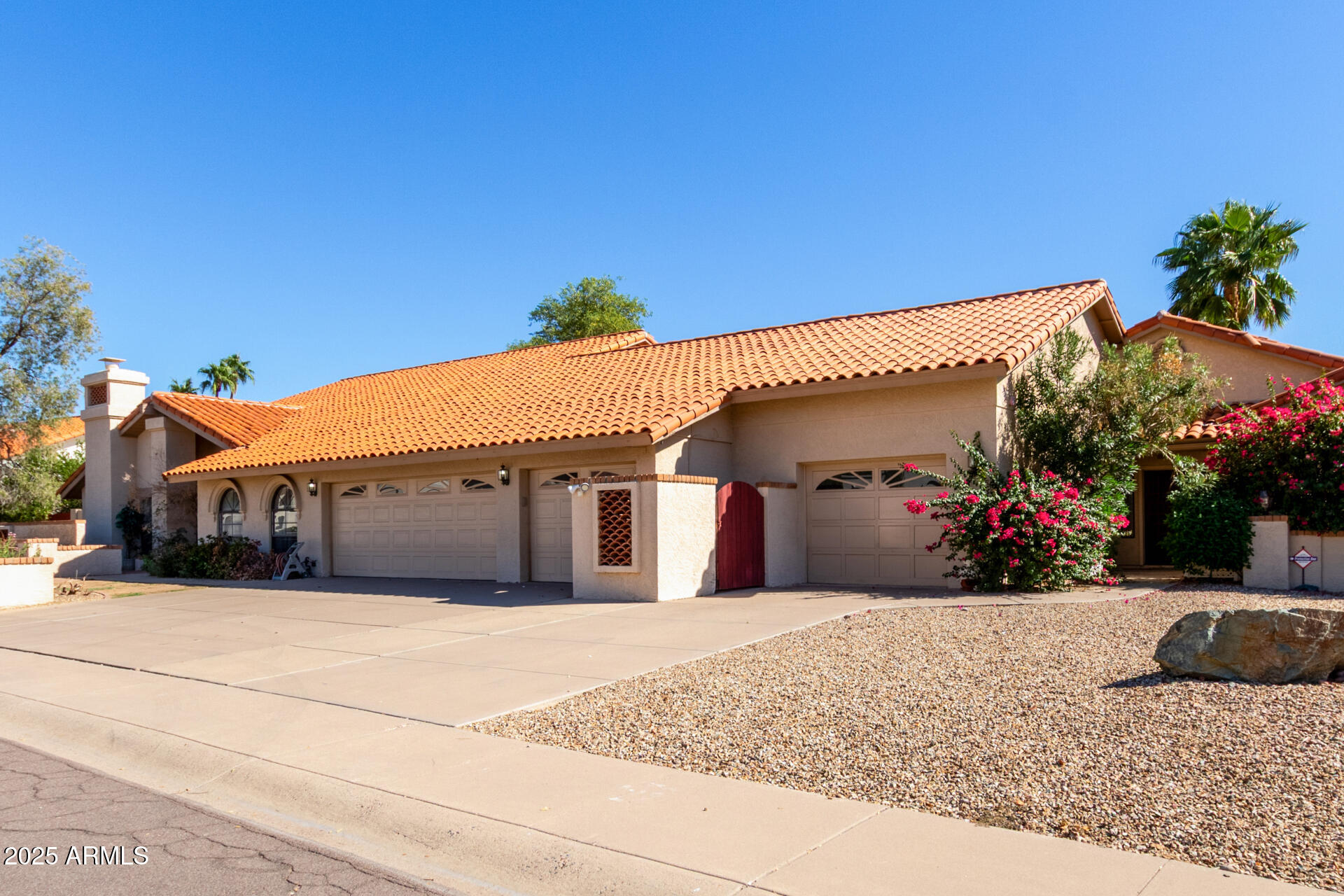 8651 E THOROUGHBRED Trail