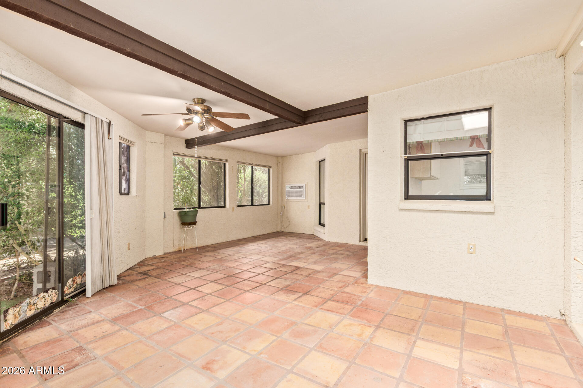 8651 E THOROUGHBRED Trail