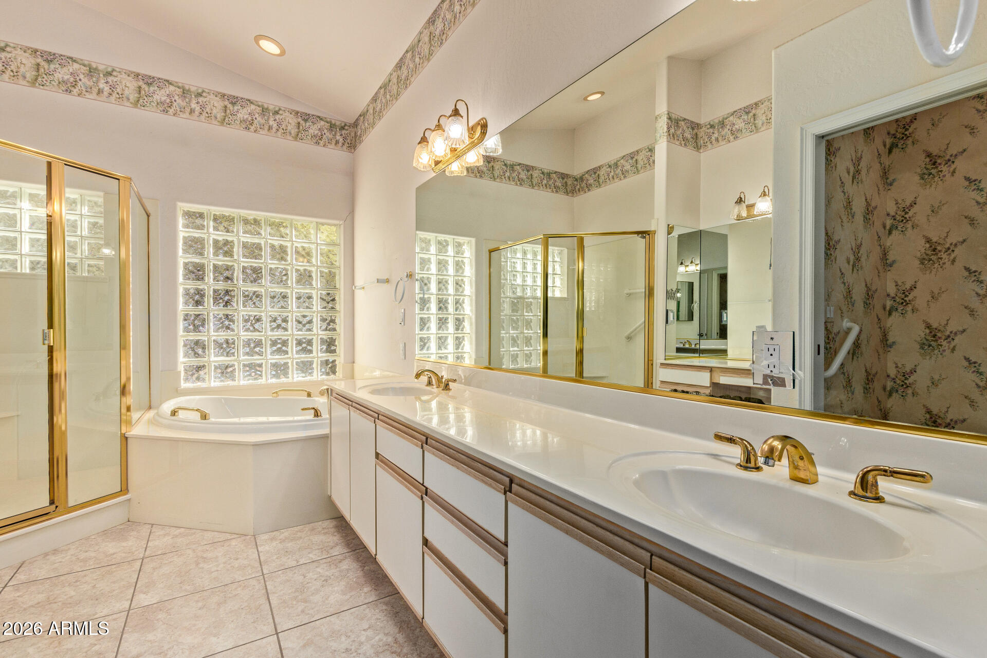 8651 E THOROUGHBRED Trail