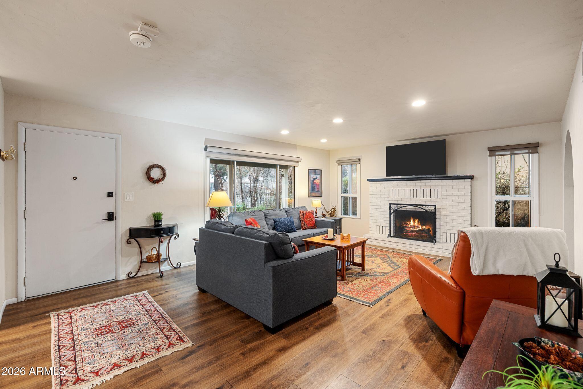 122 S VIRGINIA Street