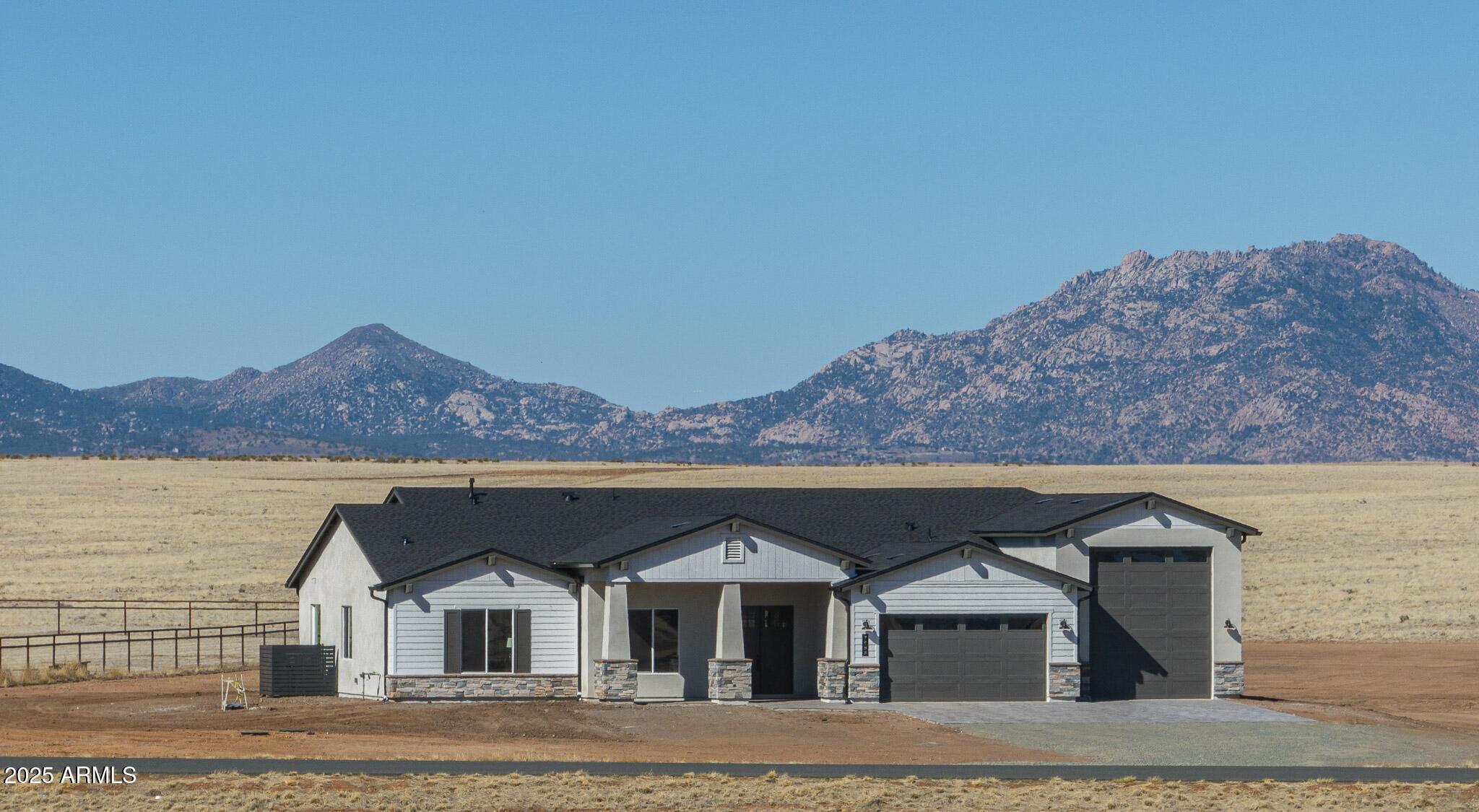 Prescott Valley, Arizona, 86315, United States, 4 Bedrooms Bedrooms, ,3 BathroomsBathrooms,Residential,Active,2012919