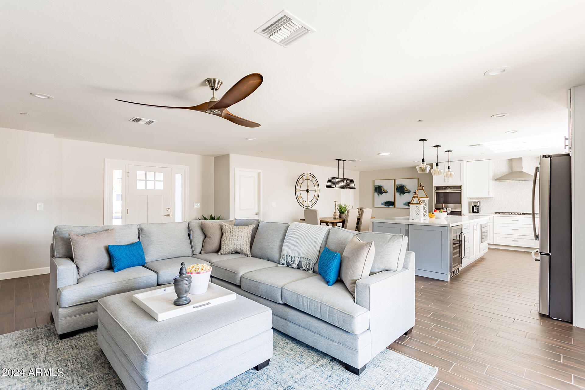 7531 E CAMBRIDGE Avenue