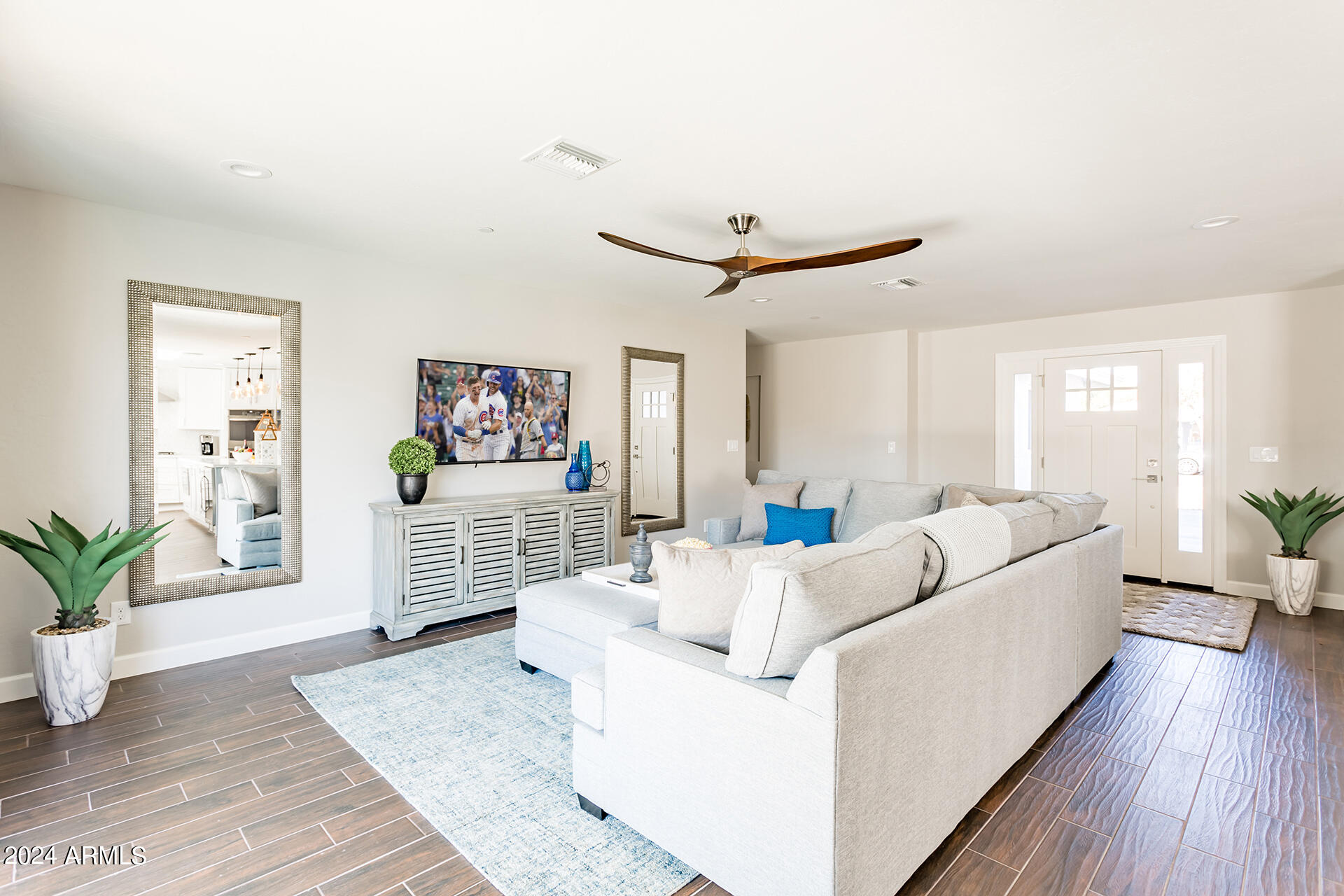 7531 E CAMBRIDGE Avenue