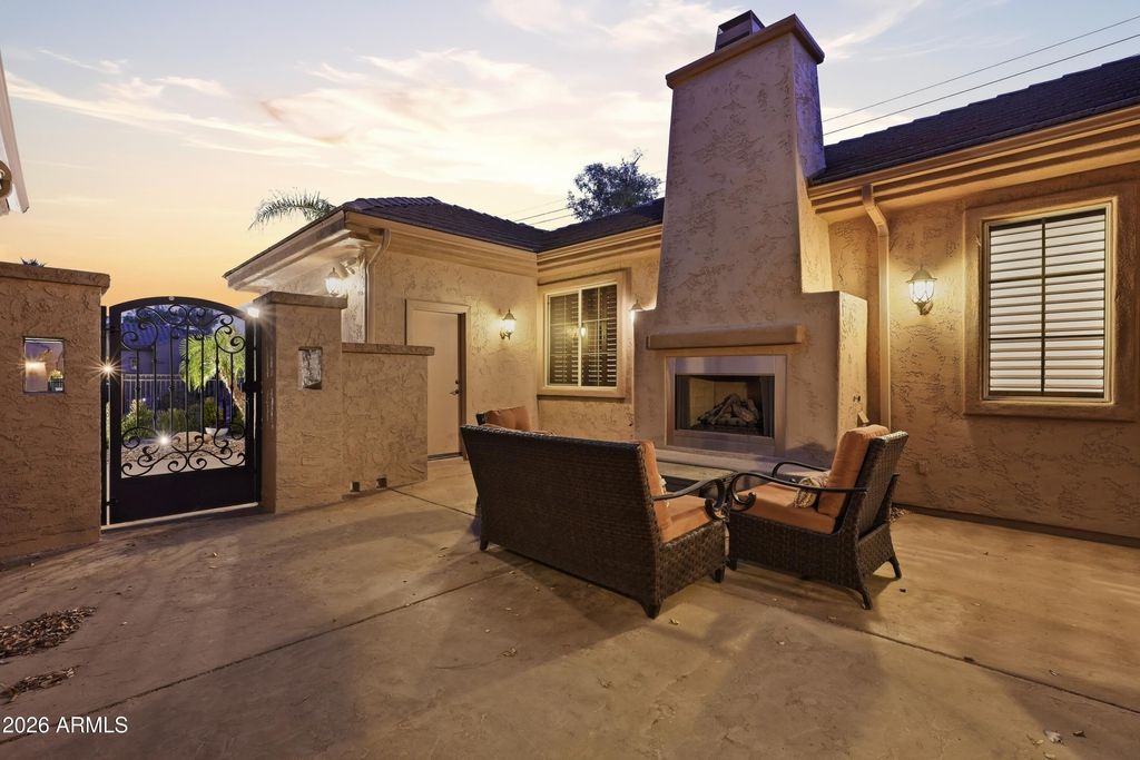 Photo of 2004 E Canyon Place, Chandler, AZ 85249 (MLS # 7010835)