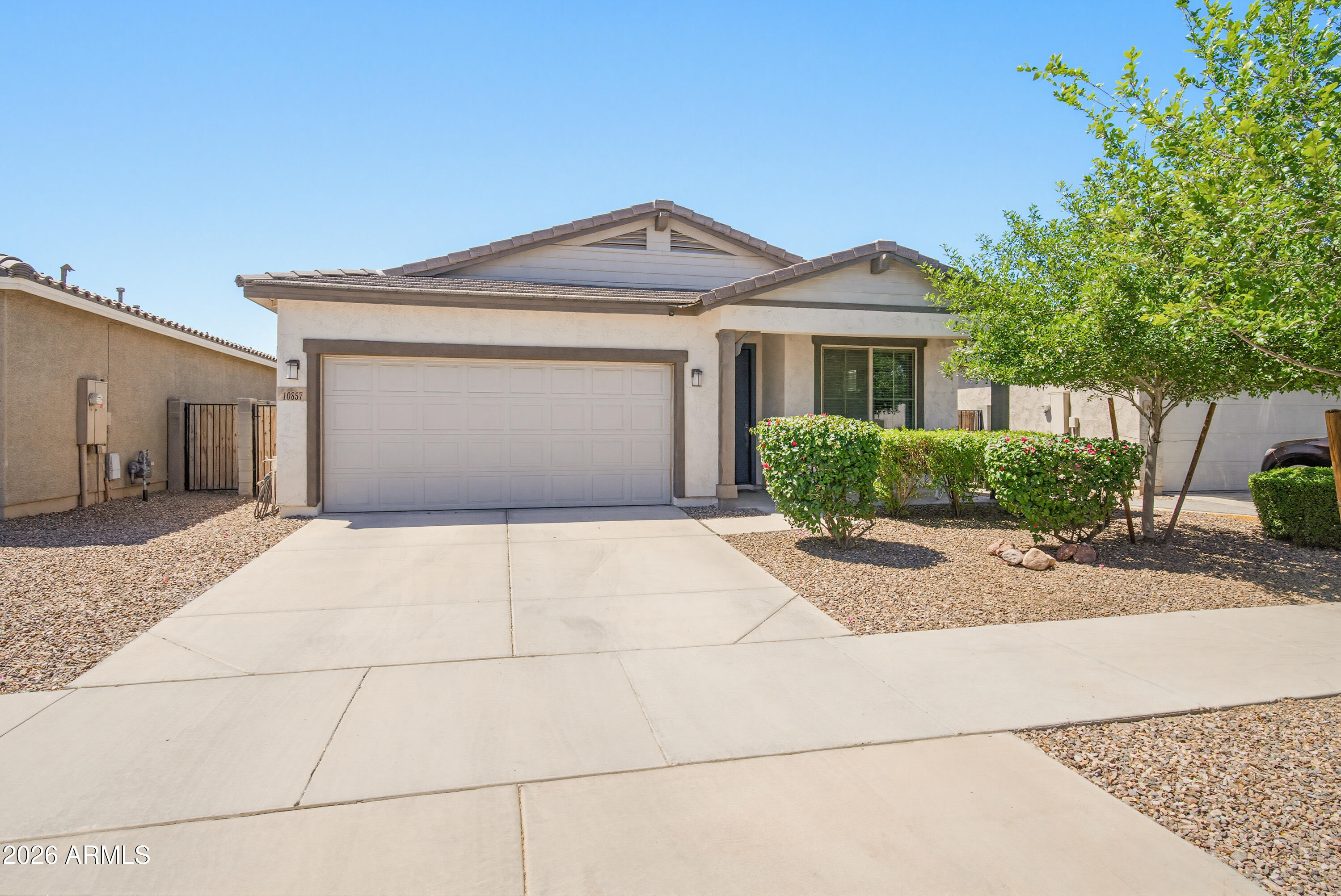 10857 W MARSHALL Avenue