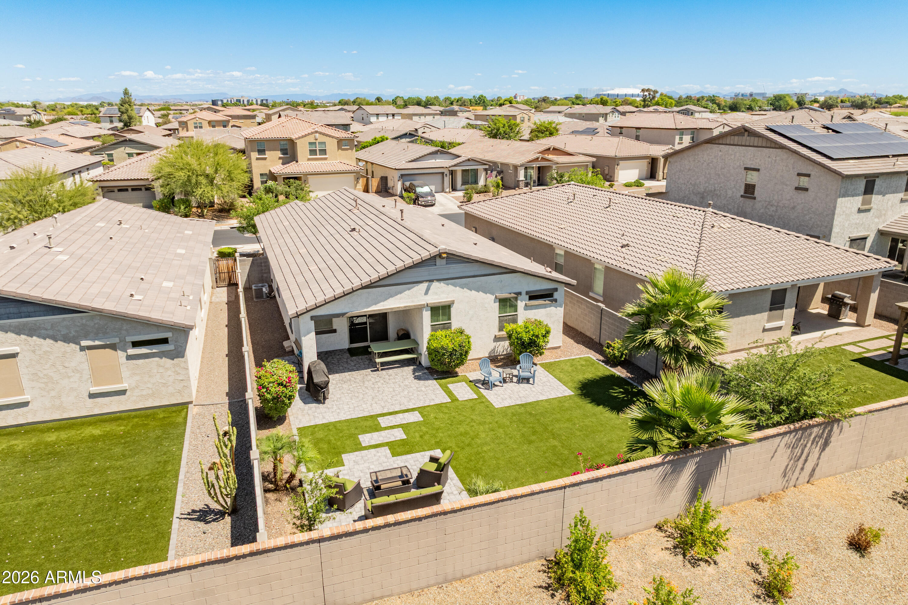 10857 W MARSHALL Avenue