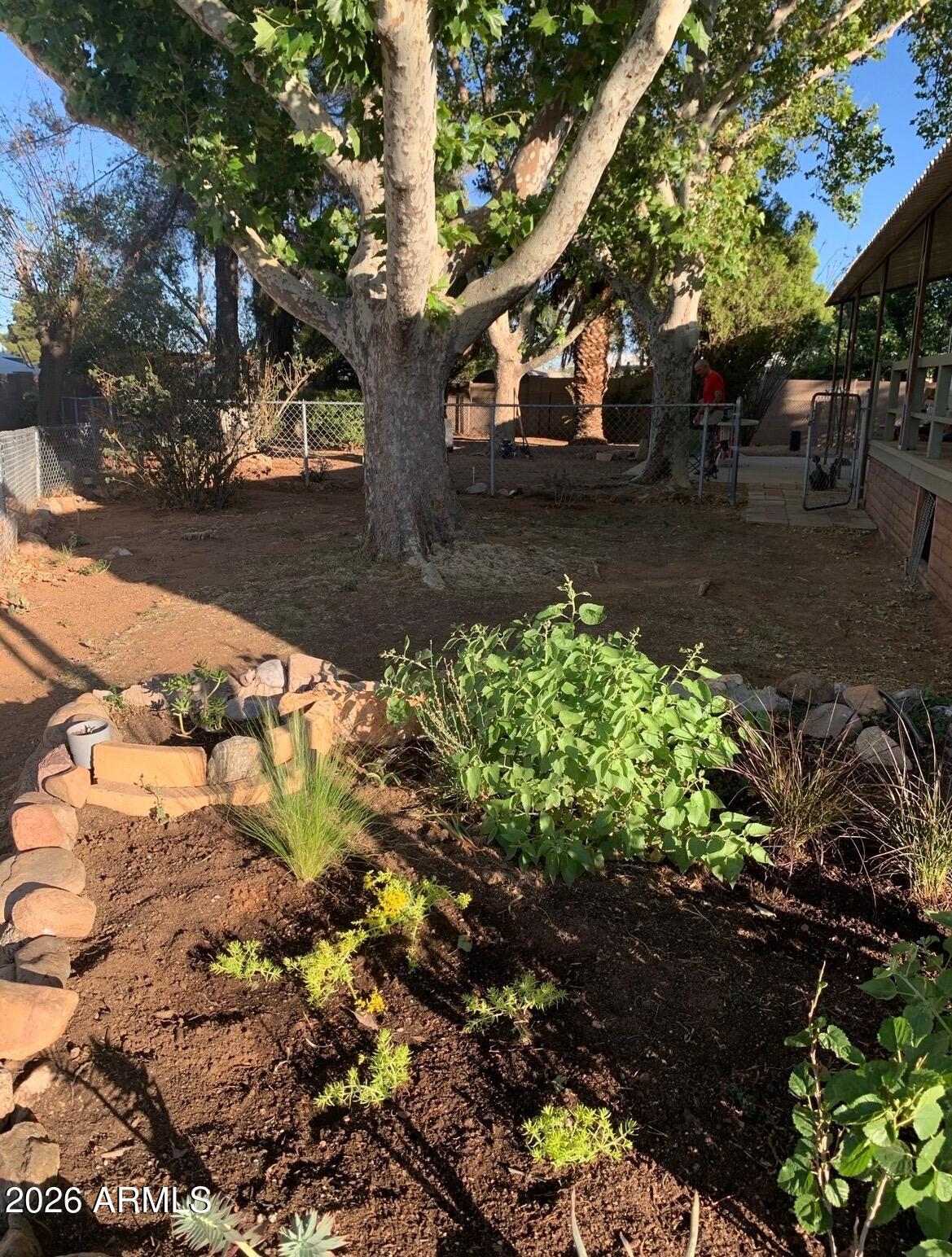 3300 E Fry Boulevard 22