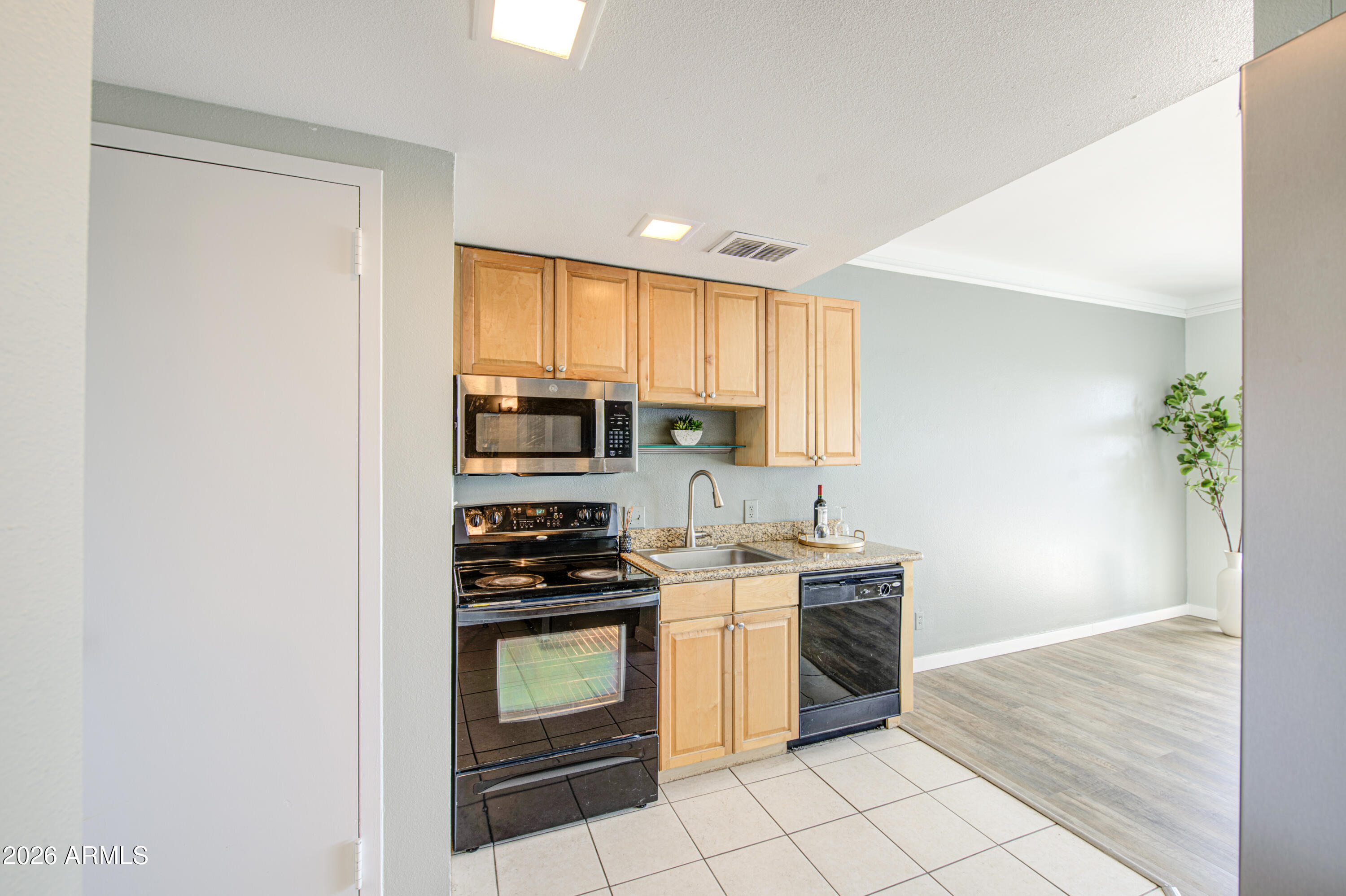 4750 N CENTRAL Avenue H4