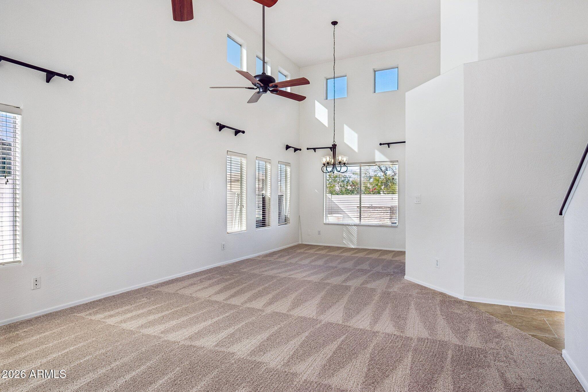 4016 E DESERT MARIGOLD Drive