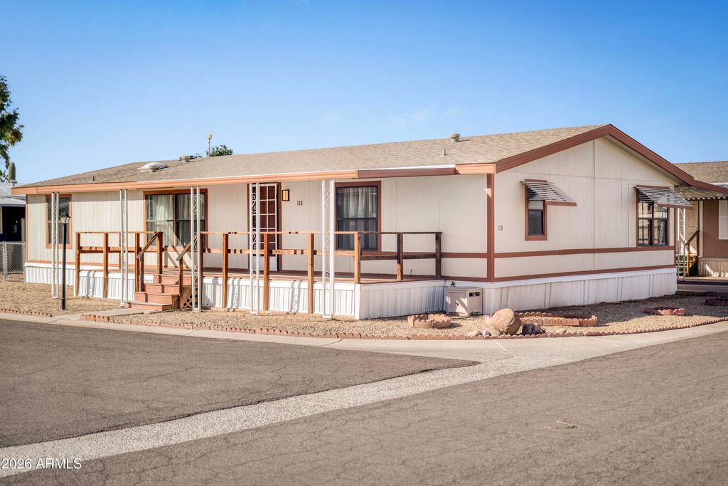 Photo of 10955 N 79th Avenue #113, Peoria, AZ 85345 (MLS # 6986472)