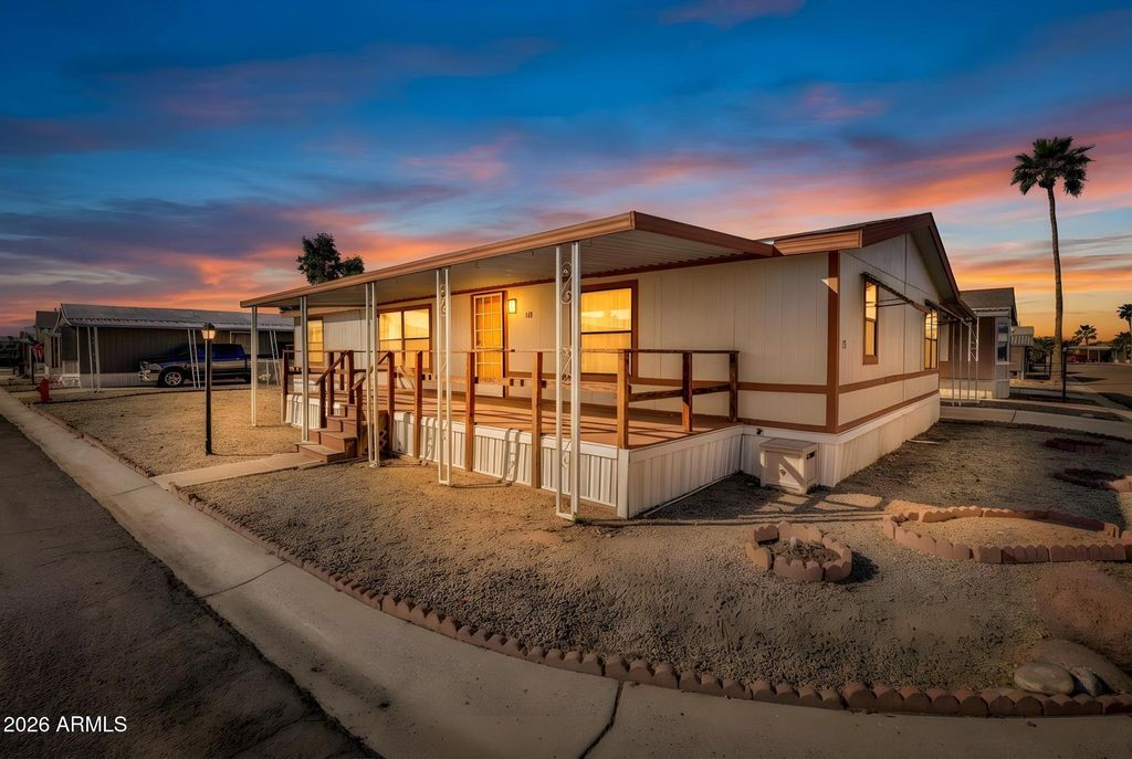 Photo of 10955 N 79th Avenue #113, Peoria, AZ 85345 (MLS # 6986472)