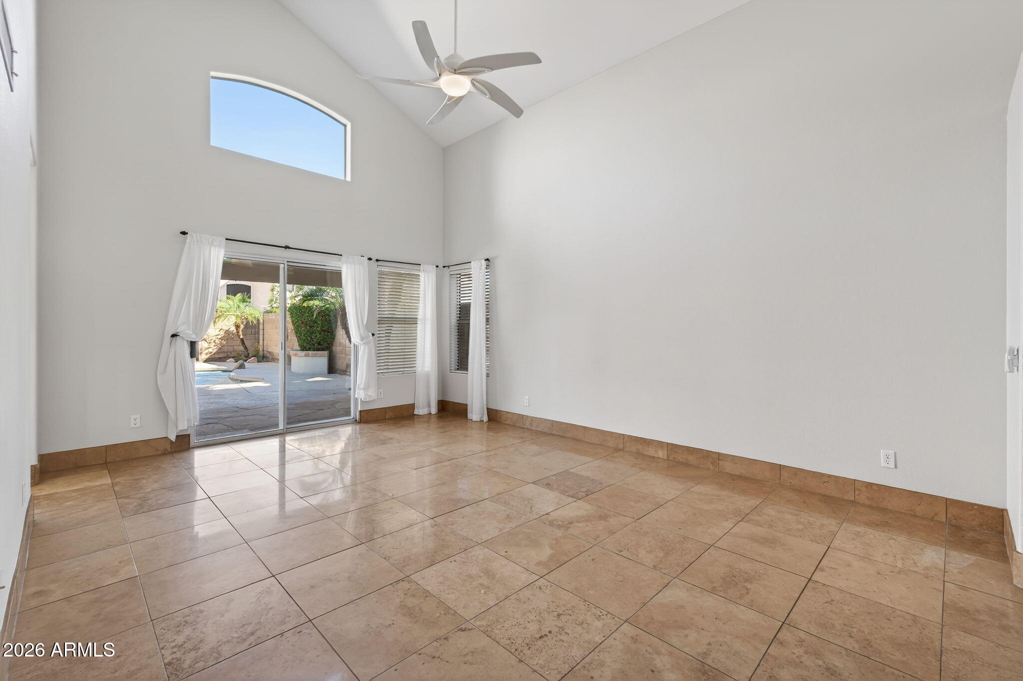 4034 E ANDERSON Drive