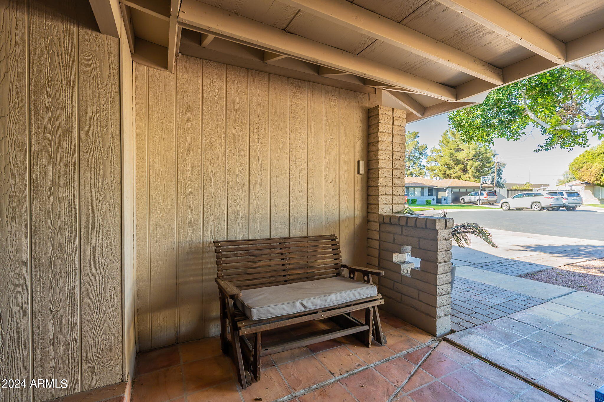 4021 S HOLBROOK Lane