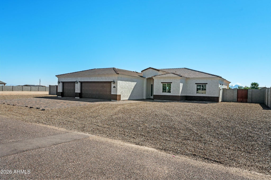 Photo of 3835 N Hohokam Drive, Eloy, AZ 85131 (MLS # 7082640)