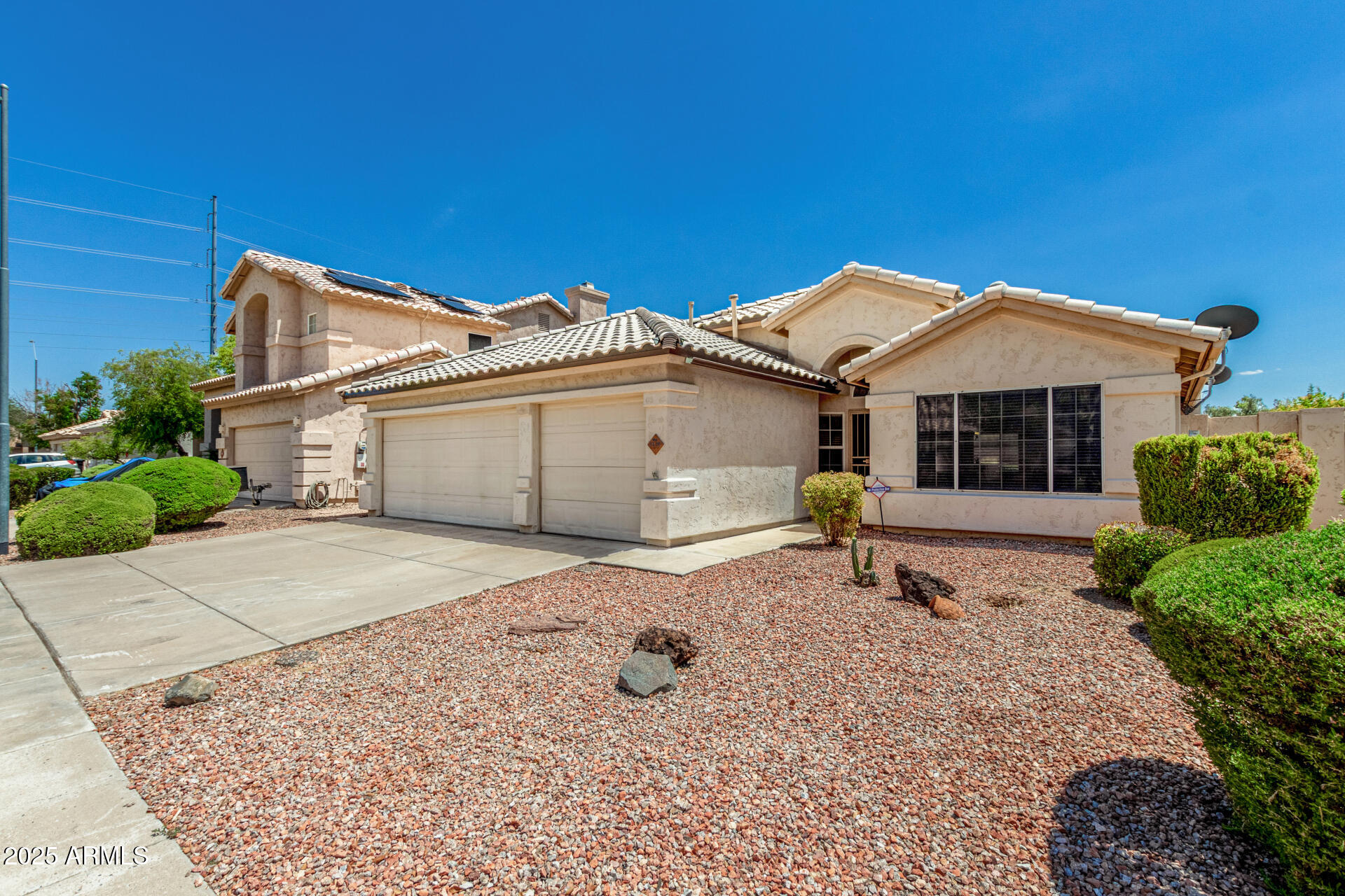 3129 E ORAIBI Drive