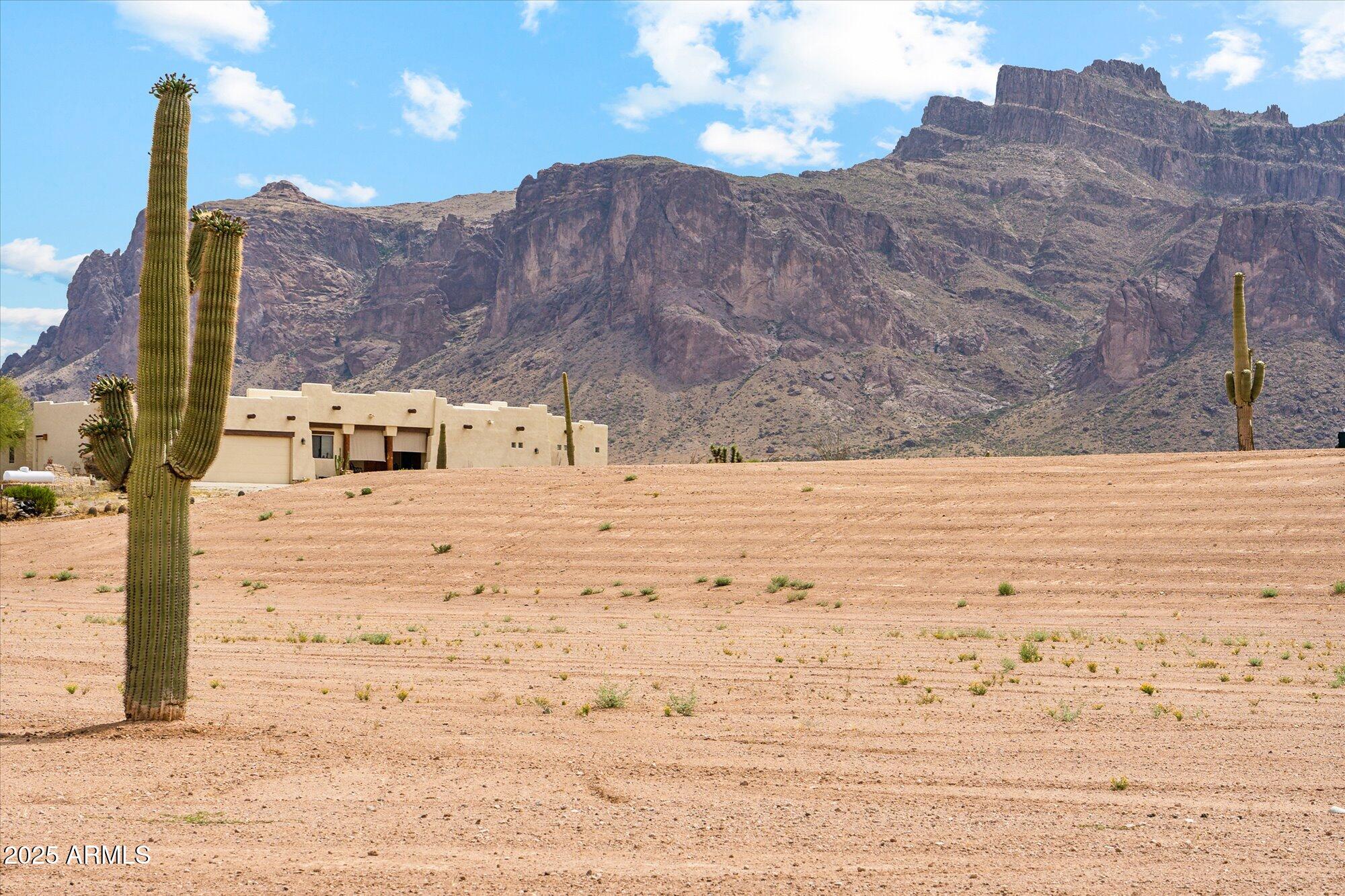 0 S Roadrunner Road 3