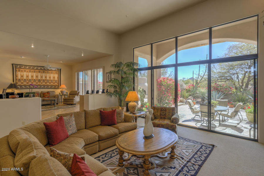 7723 E CASSIA Circle