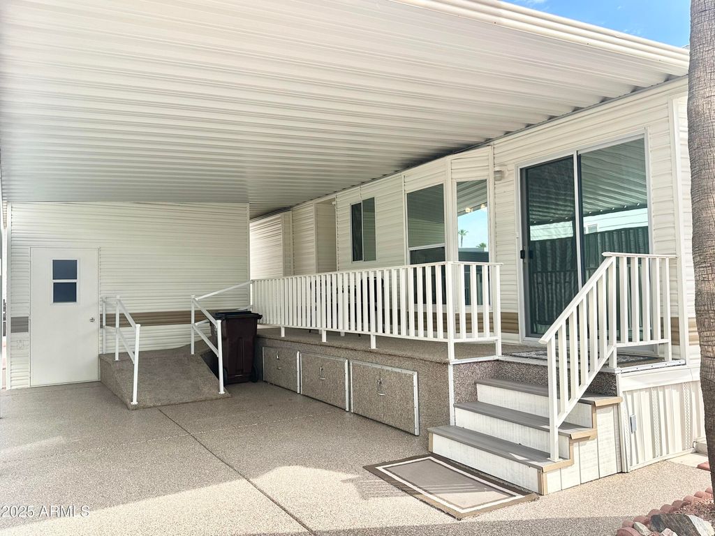 Photo of 303 S Diamond Drive, Apache Junction, AZ 85119 (MLS # 6921119)