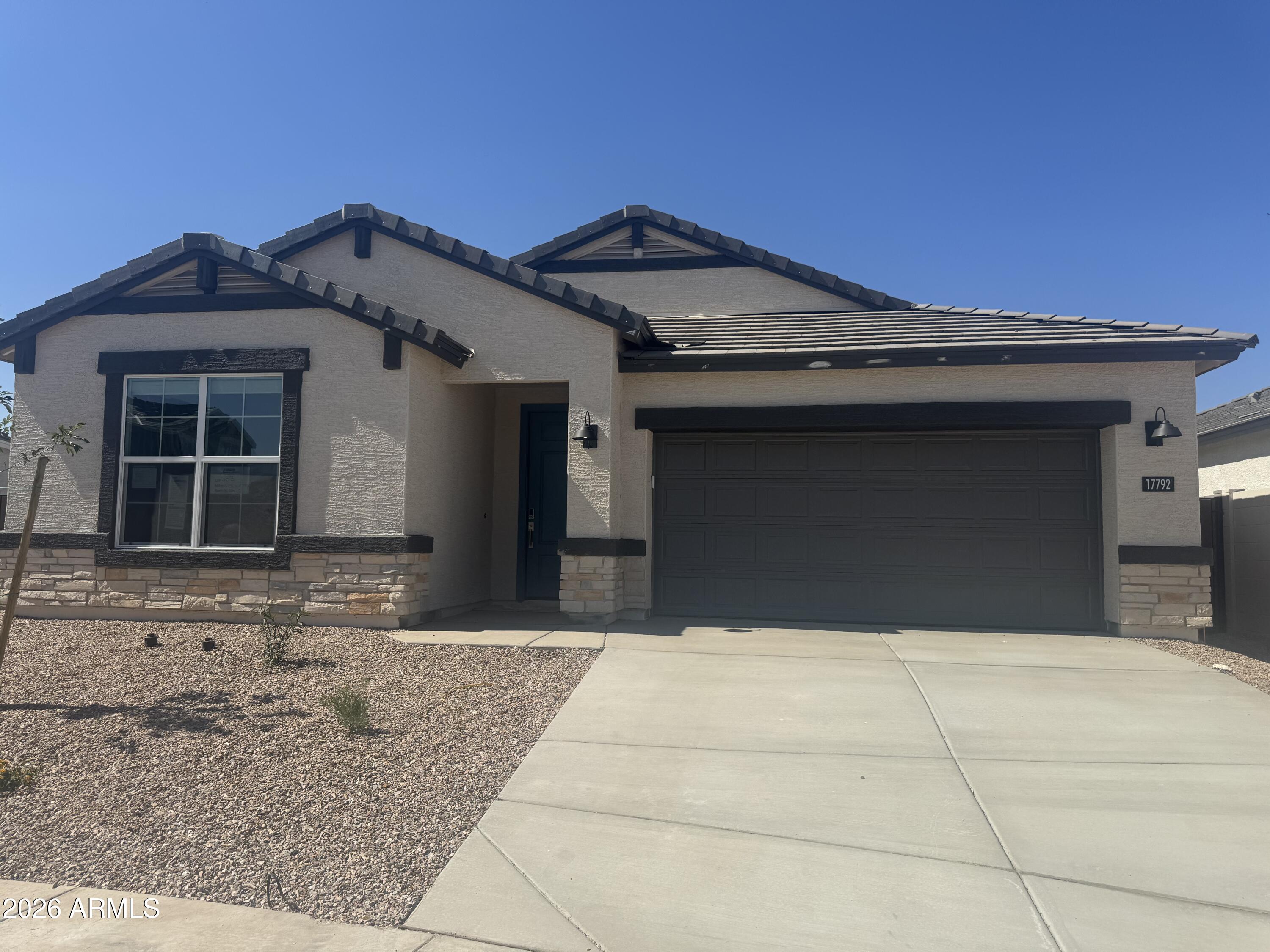 17659 W ONYX Avenue