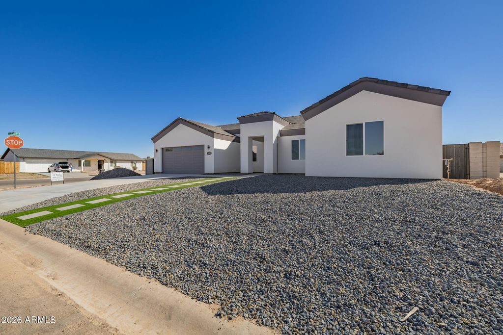 Photo of 14099 S Vera Cruz Road, Arizona City, AZ 85123 (MLS # 6971087)