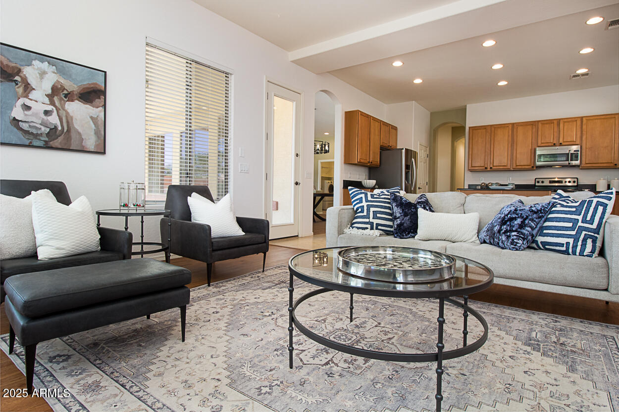 45290 W BUCKHORN Trail