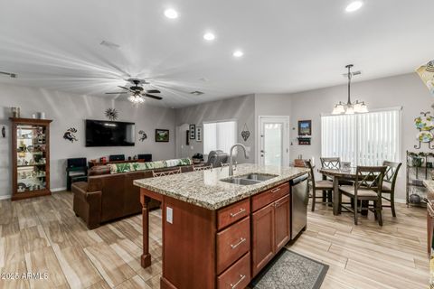 614 N TOMAHAWK Road Apache Junction AZ 85119