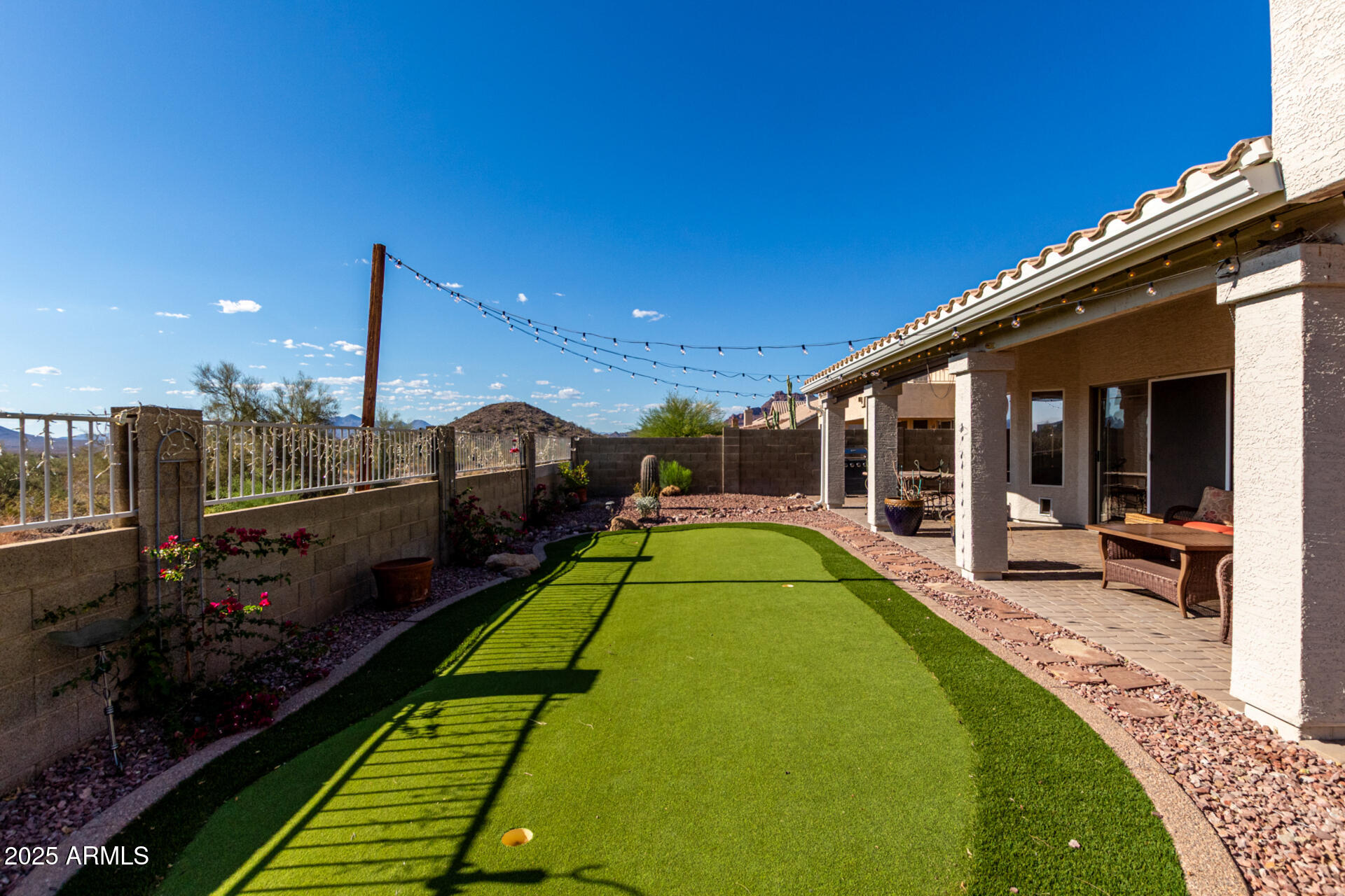 4304 N RANIER --