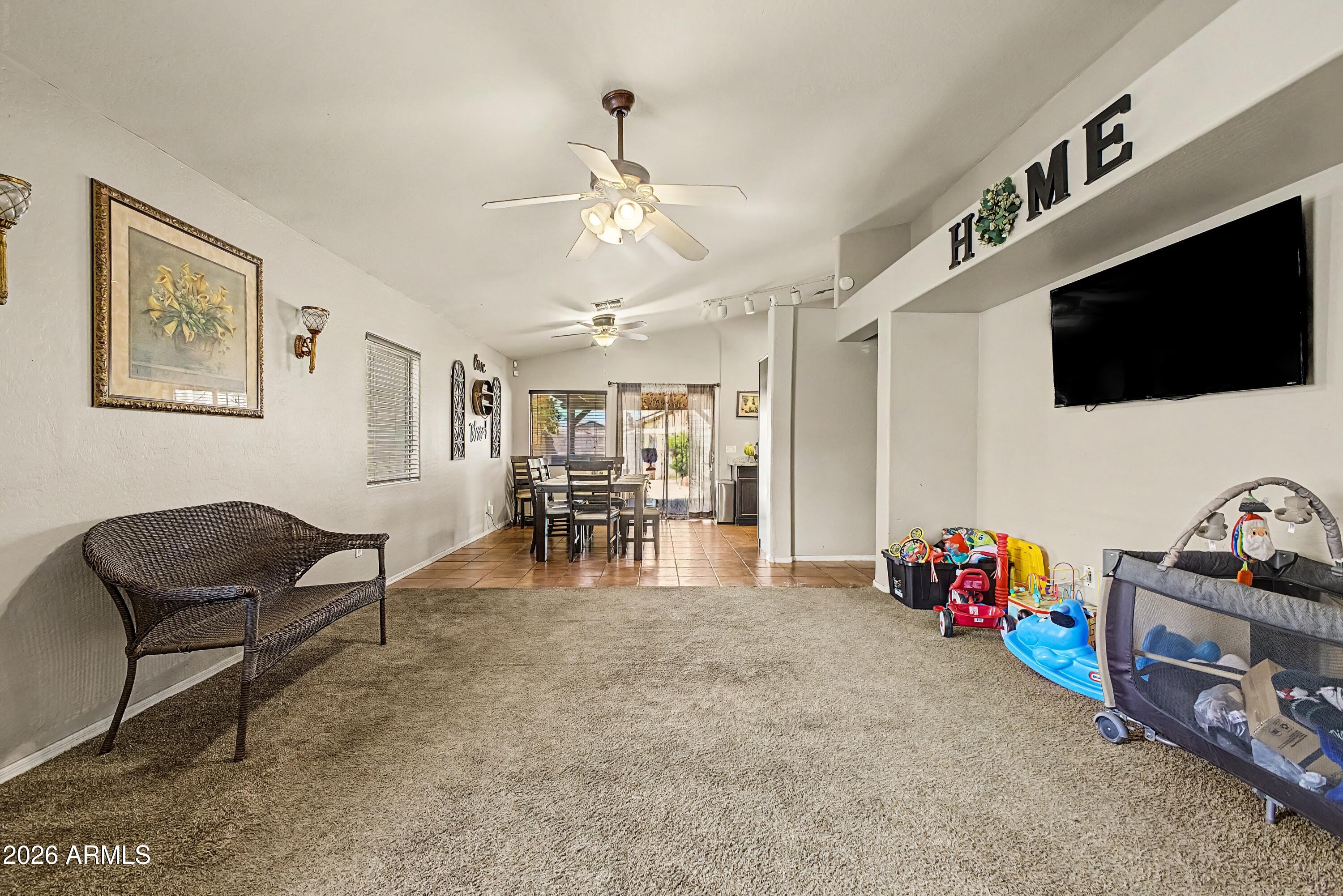 1616 W BURGESS Lane