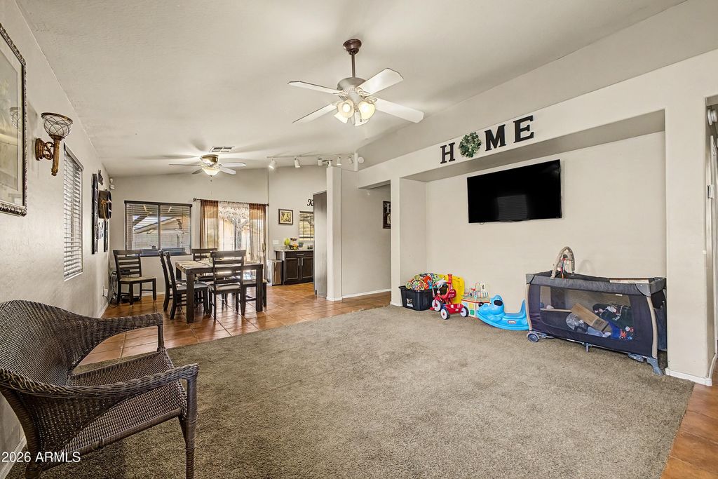 Photo of 1616 W Burgess Lane, Phoenix, AZ 85041 (MLS # 7031295)
