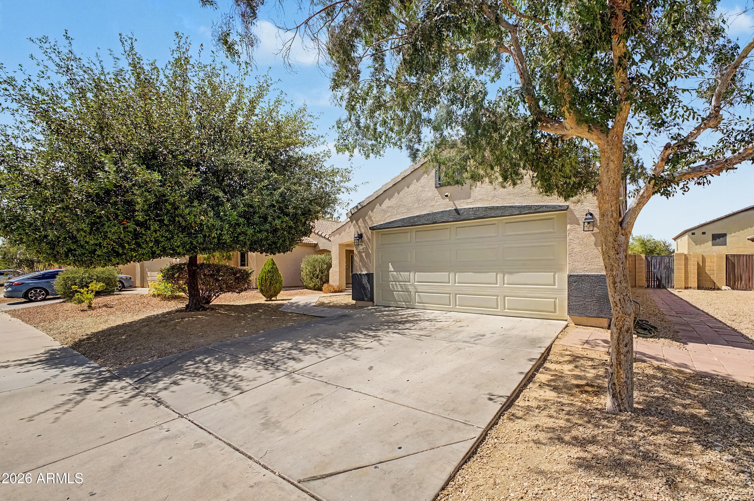 1616 W BURGESS Lane