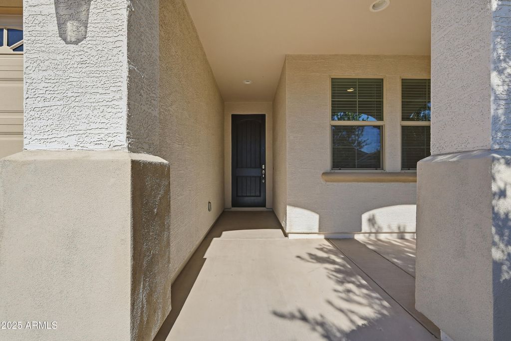 Photo of 2836 W Havasu Drive, San Tan Valley, AZ 85144 (MLS # 6958440)