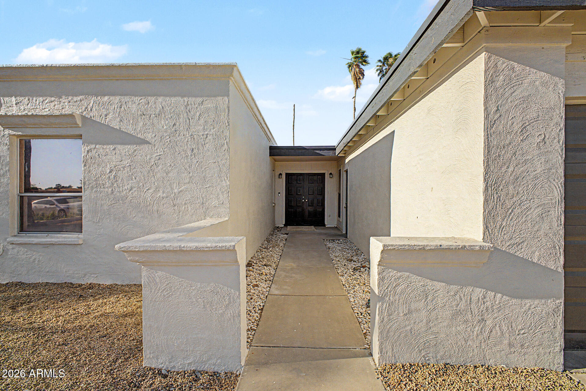 2148 W SHARON Avenue