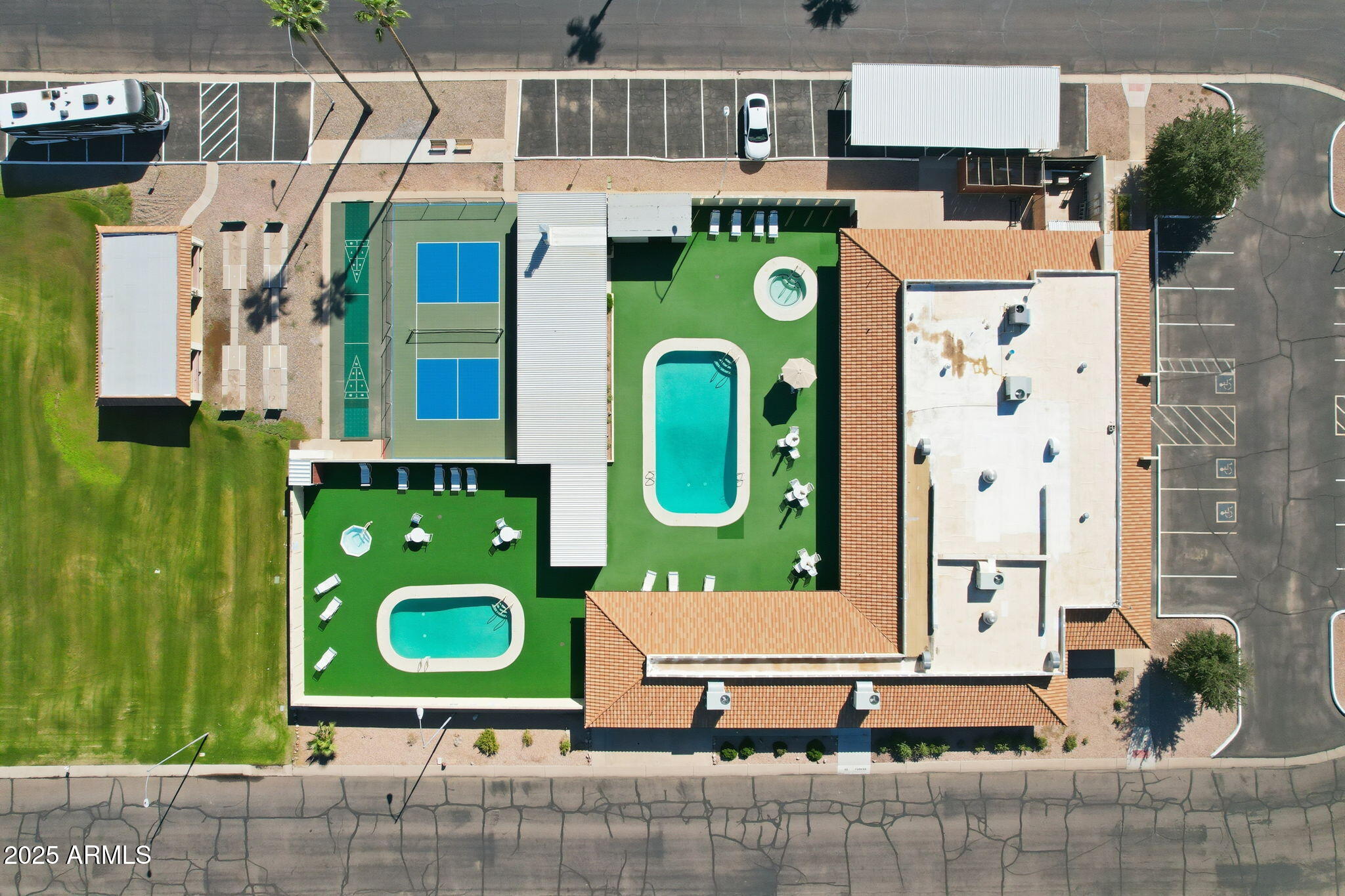 2100 N TREKELL Road 204