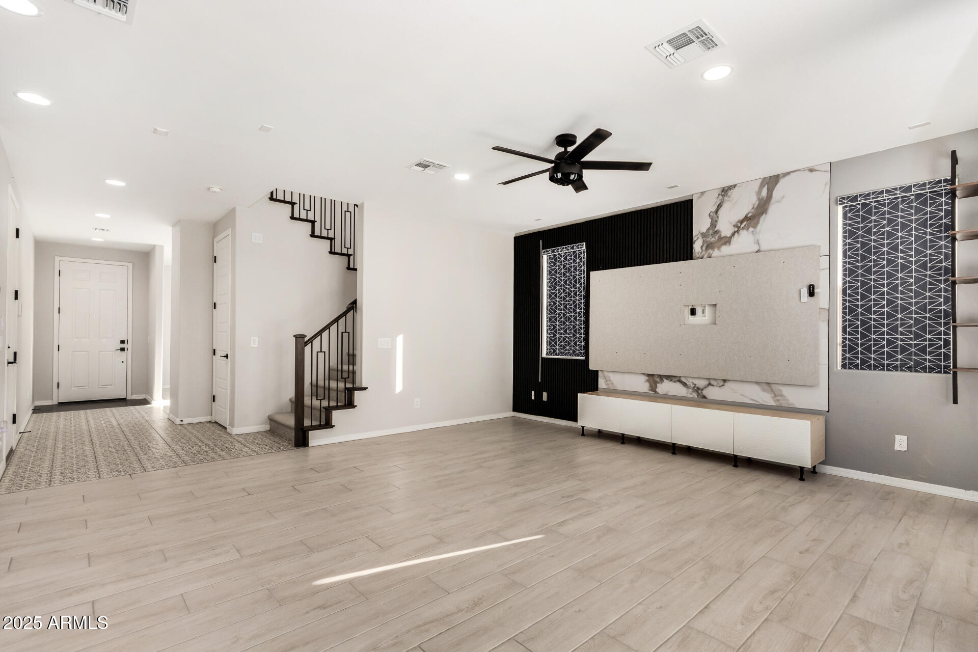 26410 N THORNHILL Drive