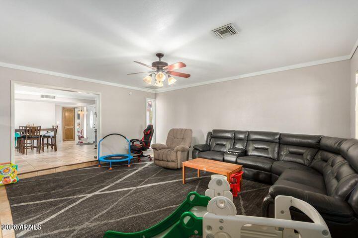 1807 W MISSION Drive