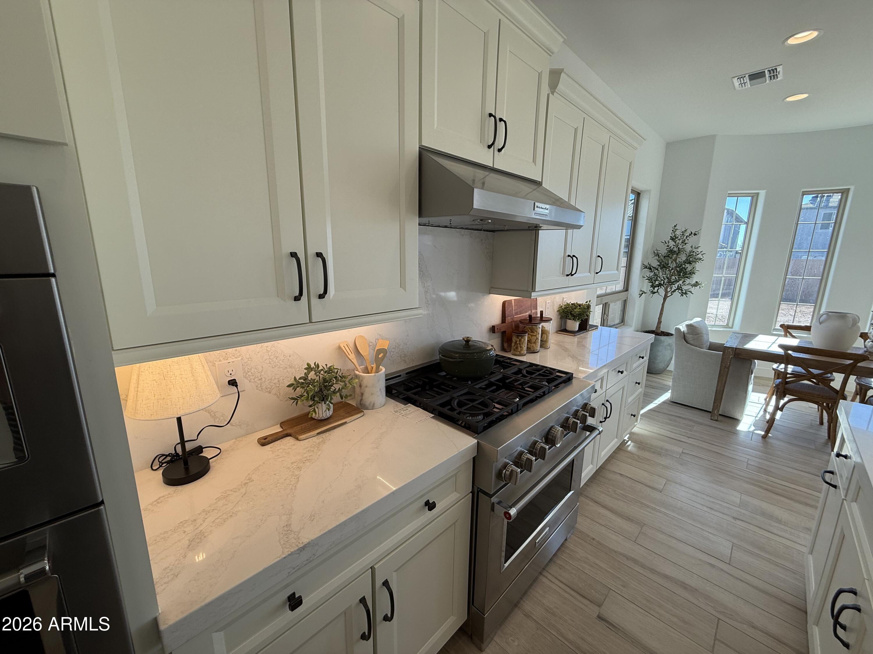 1081 E PEACH TREE Drive