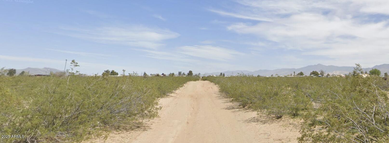 3689 N SANTA CRUZ Road 3